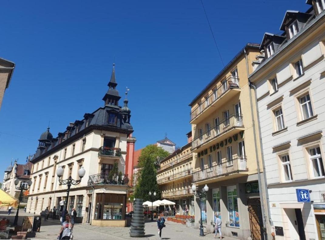 Apartament Nina Jelenia Góra Esterno foto